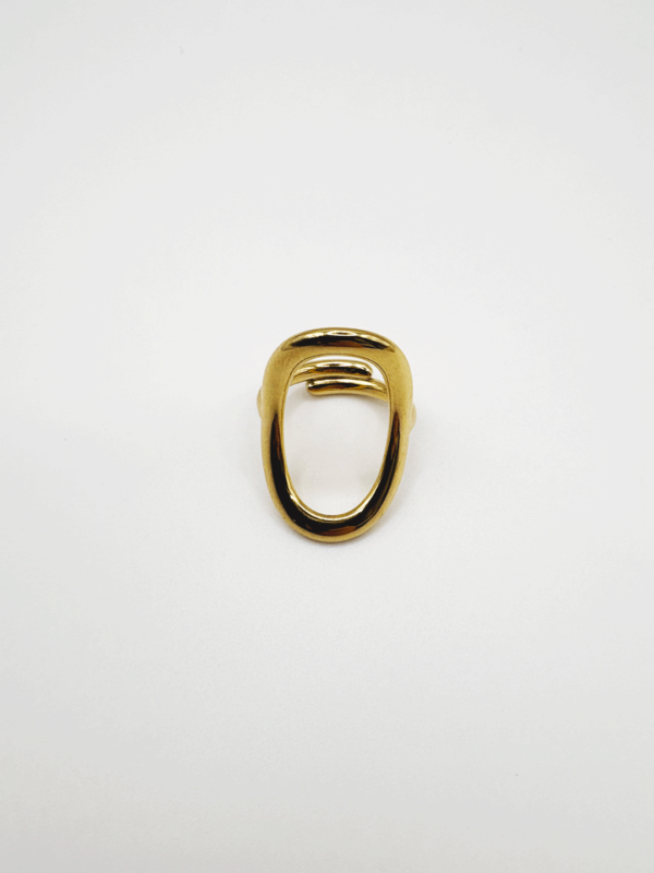 anillo ovalado liso dorado