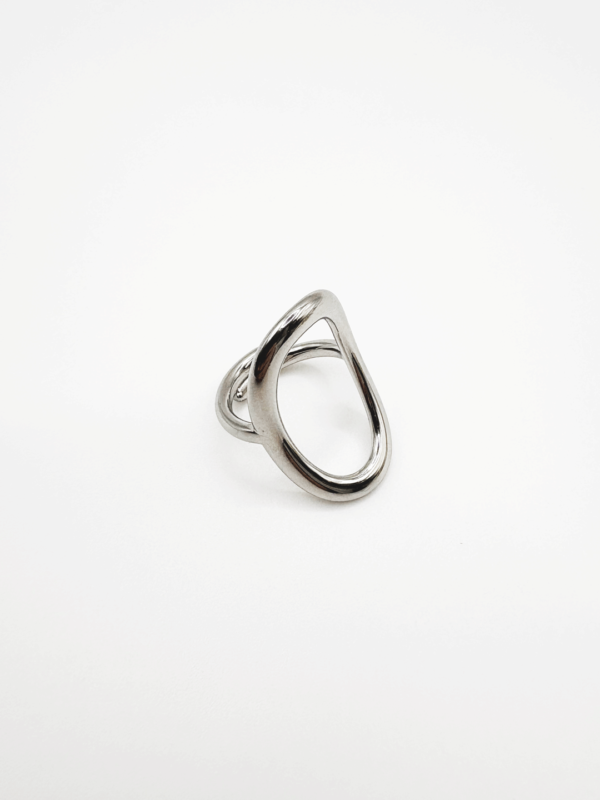 anillo ovalado liso plata