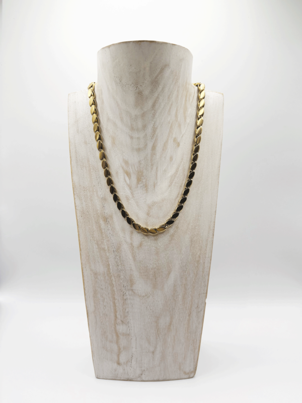 collar orzo dorado